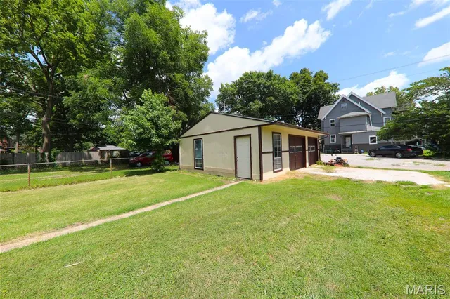 $220,000 | 313 Wabash Avenue, Belleville, IL 62220