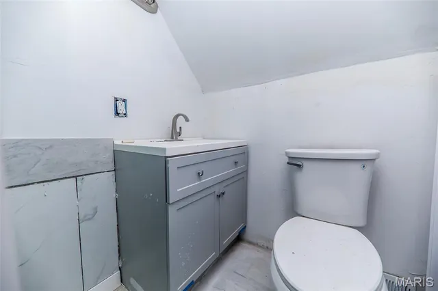 $220,000 | 313 Wabash Avenue, Belleville, IL 62220