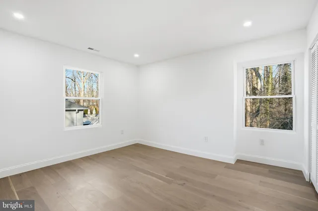 $1,249,990 | 10704 Howerton Avenue, Fairfax, VA 22030