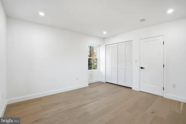 $1,249,990 | 10704 Howerton Avenue, Fairfax, VA 22030