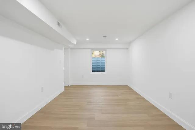 $1,249,990 | 10704 Howerton Avenue, Fairfax, VA 22030