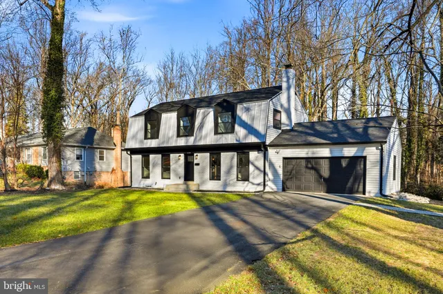 $1,249,990 | 10704 Howerton Avenue, Fairfax, VA 22030