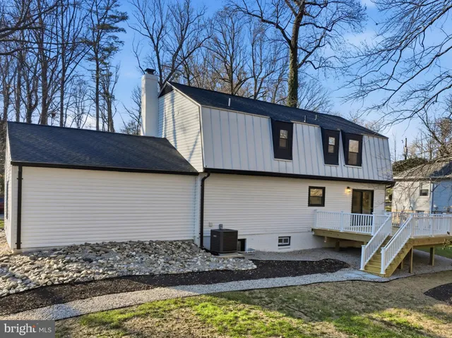 $1,249,990 | 10704 Howerton Avenue, Fairfax, VA 22030