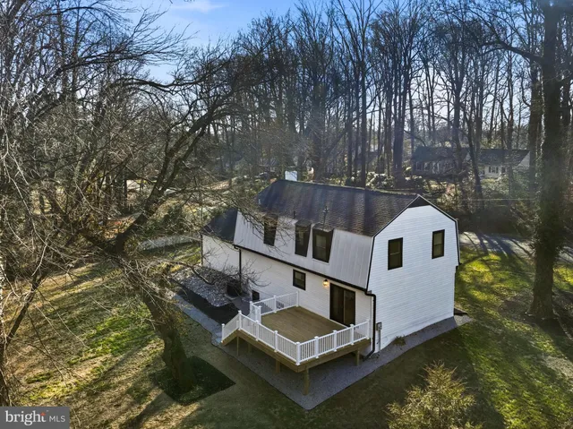 $1,249,990 | 10704 Howerton Avenue, Fairfax, VA 22030