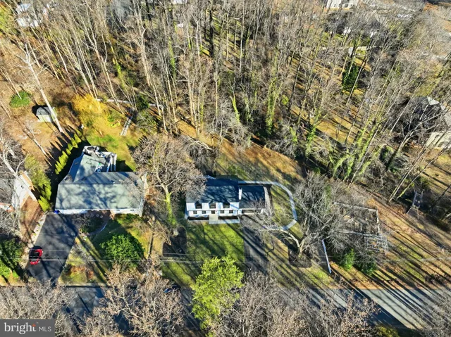 $1,249,990 | 10704 Howerton Avenue, Fairfax, VA 22030