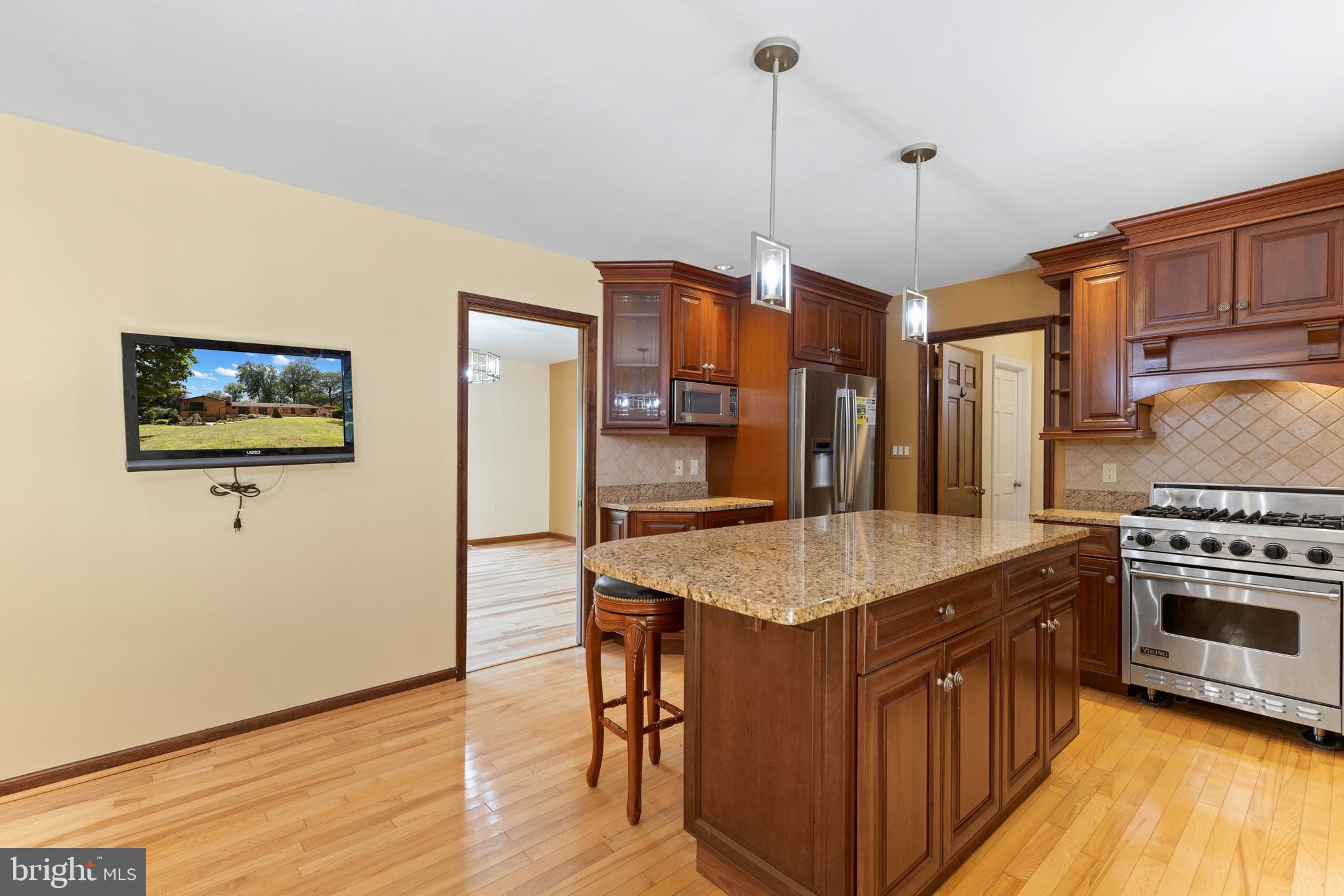 9818 Fox Hill Road Perry Hall, MD 21128 - Photo 11 of 37