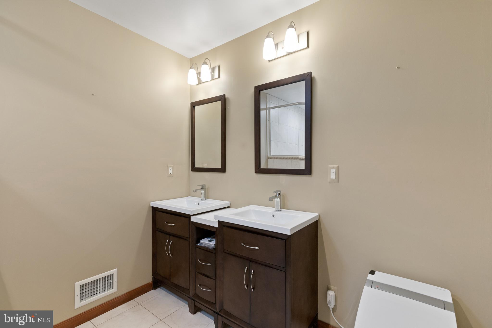 9818 Fox Hill Road Perry Hall, MD 21128 - Photo 18 of 37