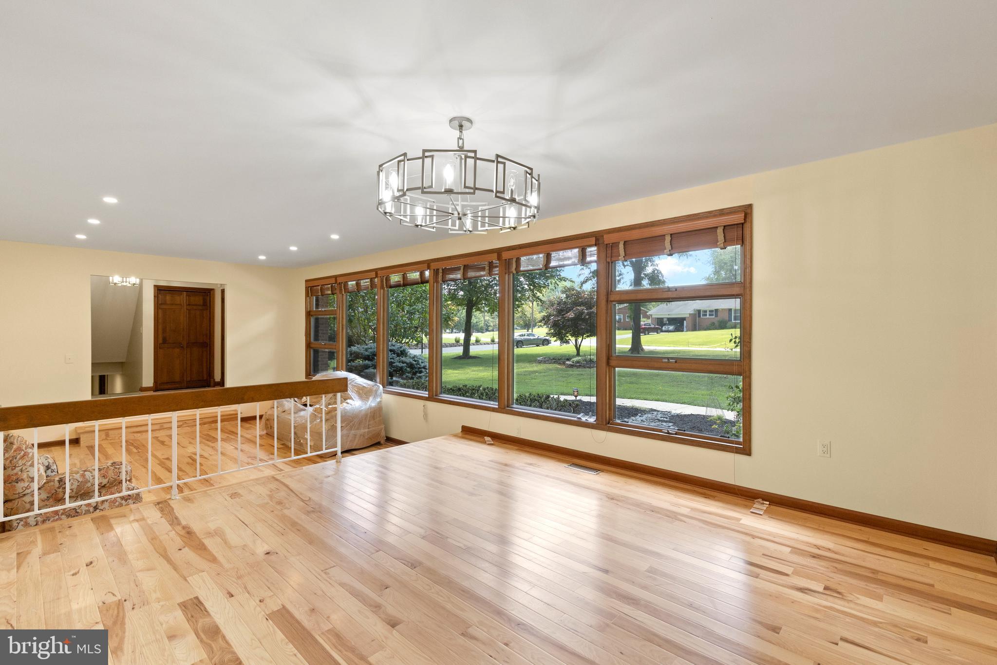 9818 Fox Hill Road Perry Hall, MD 21128 - Photo 7 of 37