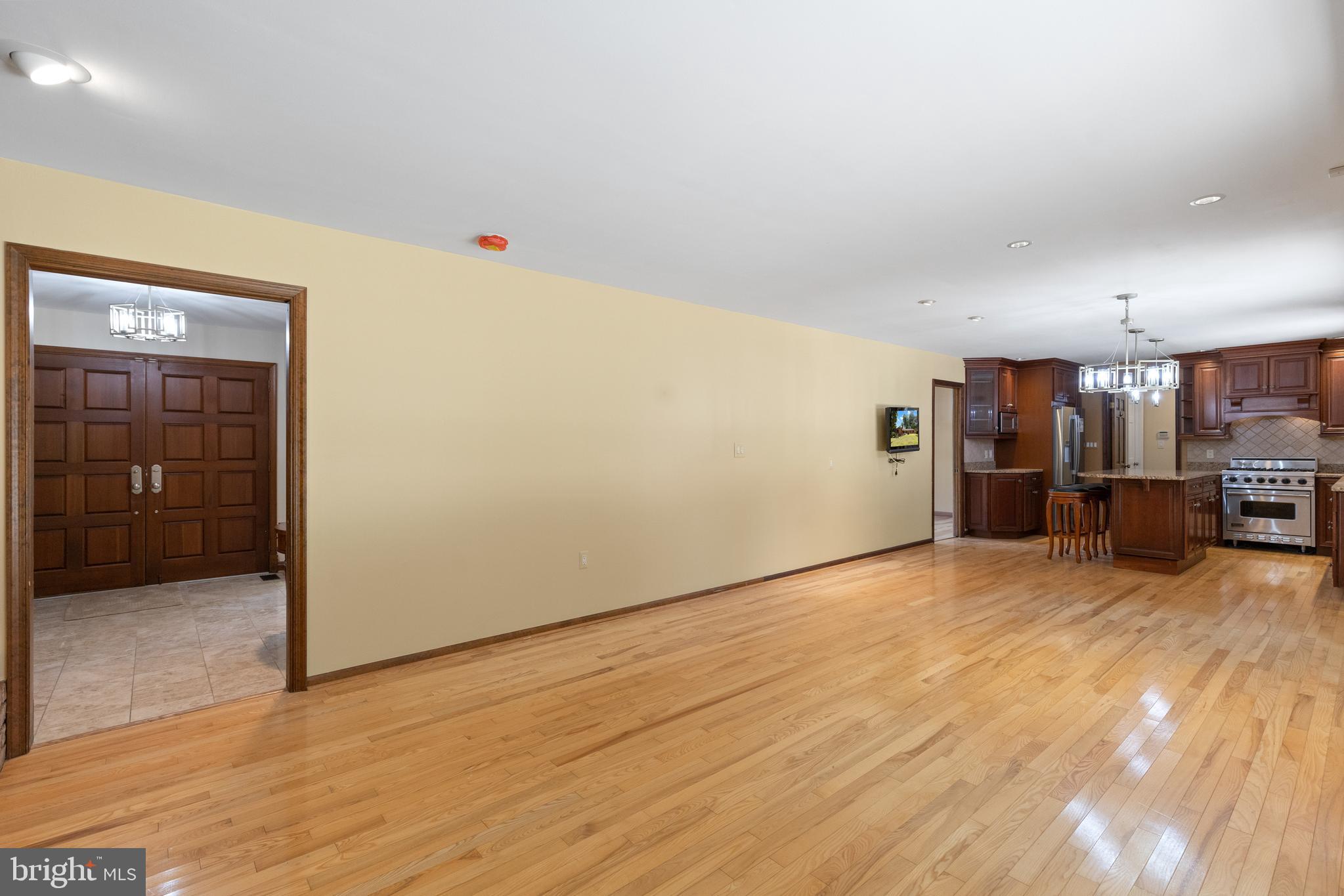 9818 Fox Hill Road Perry Hall, MD 21128 - Photo 10 of 37