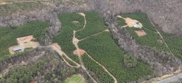 $365,000 | 2 Old Courthouse Road, Appomattox, VA 24522
