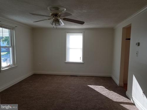 11219 National Pike Clear Spring, MD 21722 - Photo 4 of 23 Living Room