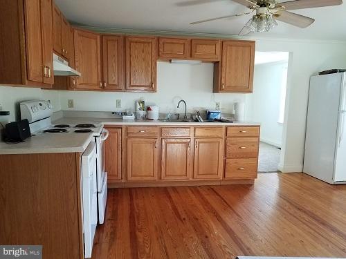 11219 National Pike Clear Spring, MD 21722 - Photo 5 of 23 Kitchen