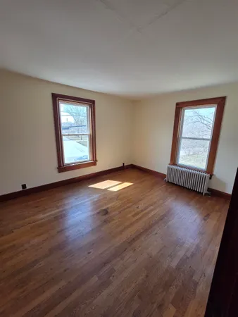 $319,900 | 407 Lake Road, St. Albans Town, VT 05478