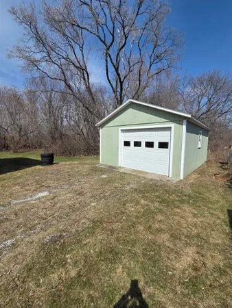 $319,900 | 407 Lake Road, St. Albans Town, VT 05478
