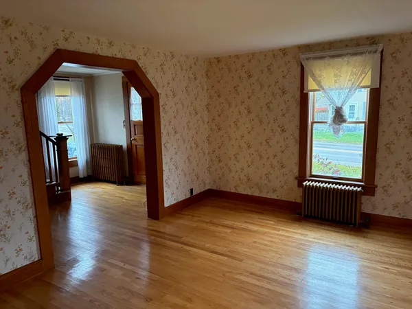 $319,900 | 407 Lake Road, St. Albans Town, VT 05478