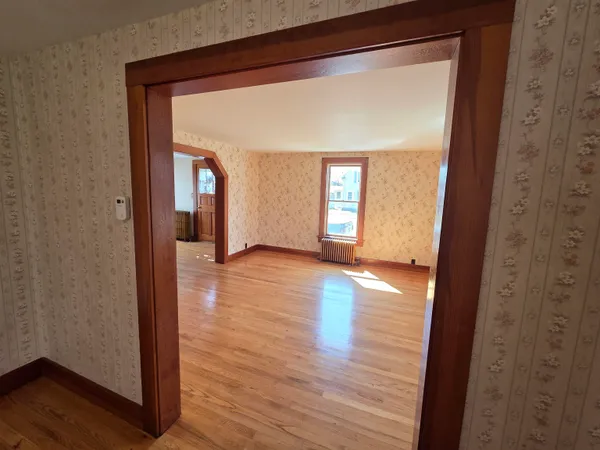 $319,900 | 407 Lake Road, St. Albans Town, VT 05478