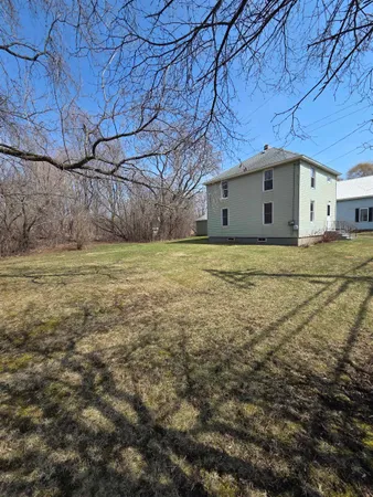 $319,900 | 407 Lake Road, St. Albans Town, VT 05478