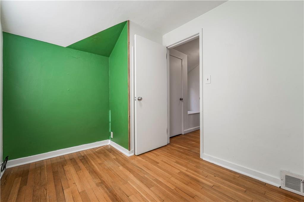 1011 Dallett Road Pittsburgh, PA 15227 - Photo 21 of 37 Gallery Image 21