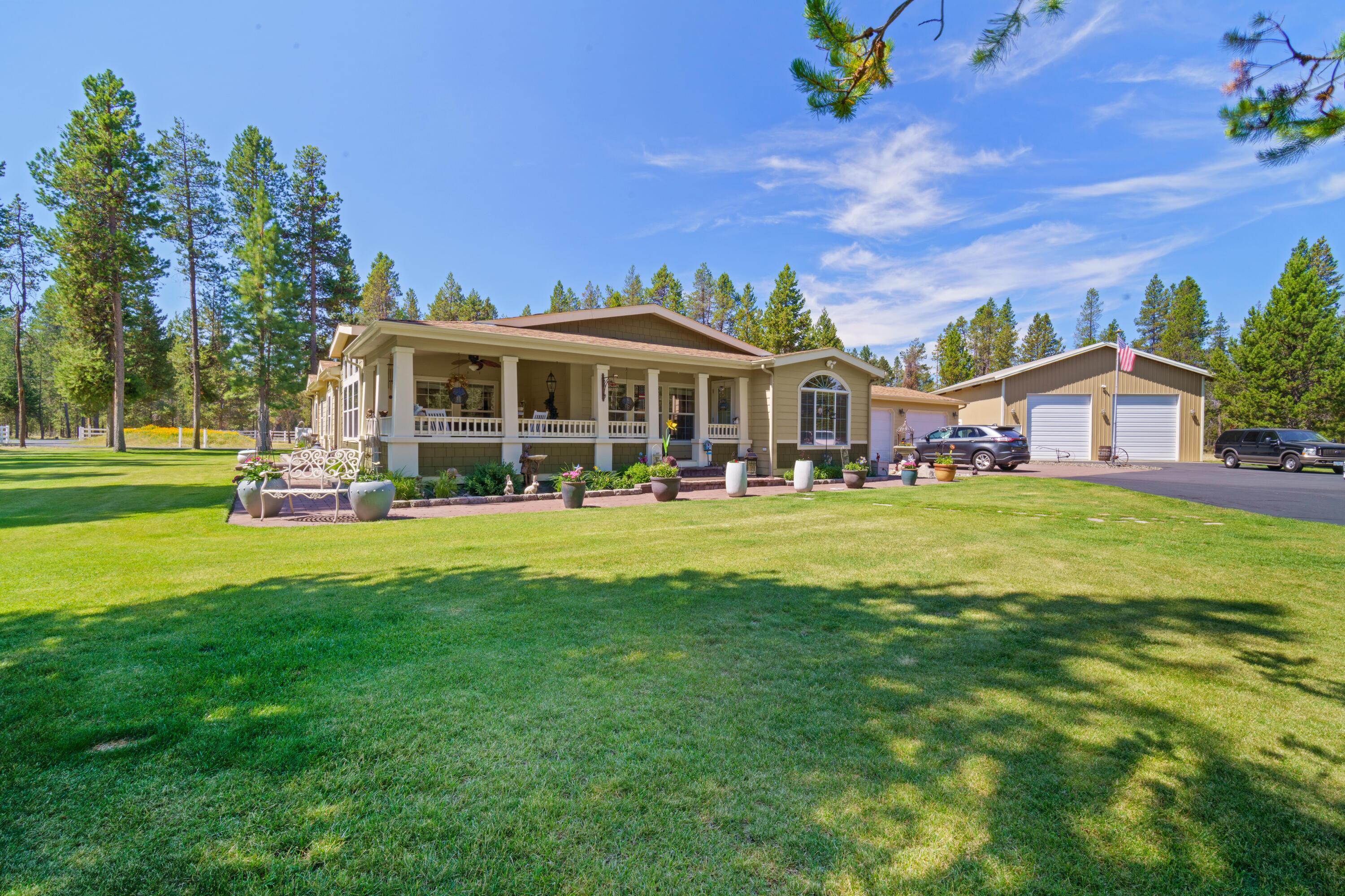 17822 Old Wood Road Bend, OR 97707 - Photo 2 of 43 02