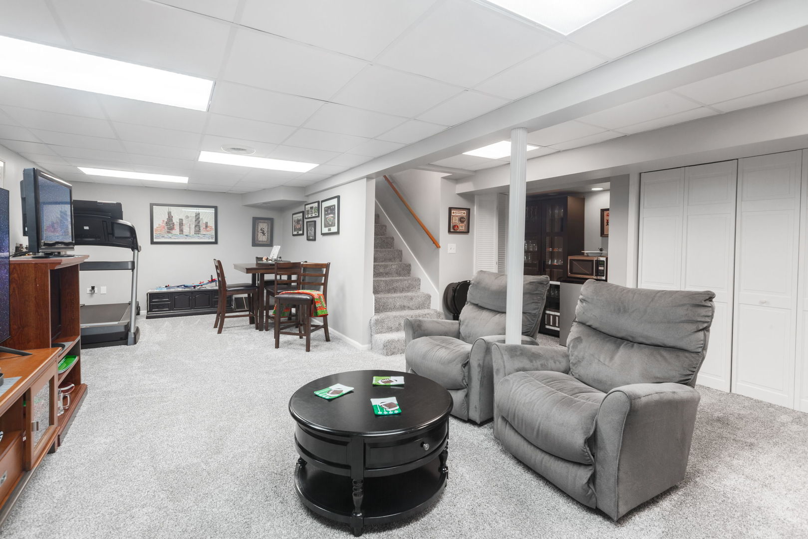 9 Arthur Court Streamwood, IL 60107 - Photo 15 of 21 a living room with furniture and a wooden floor