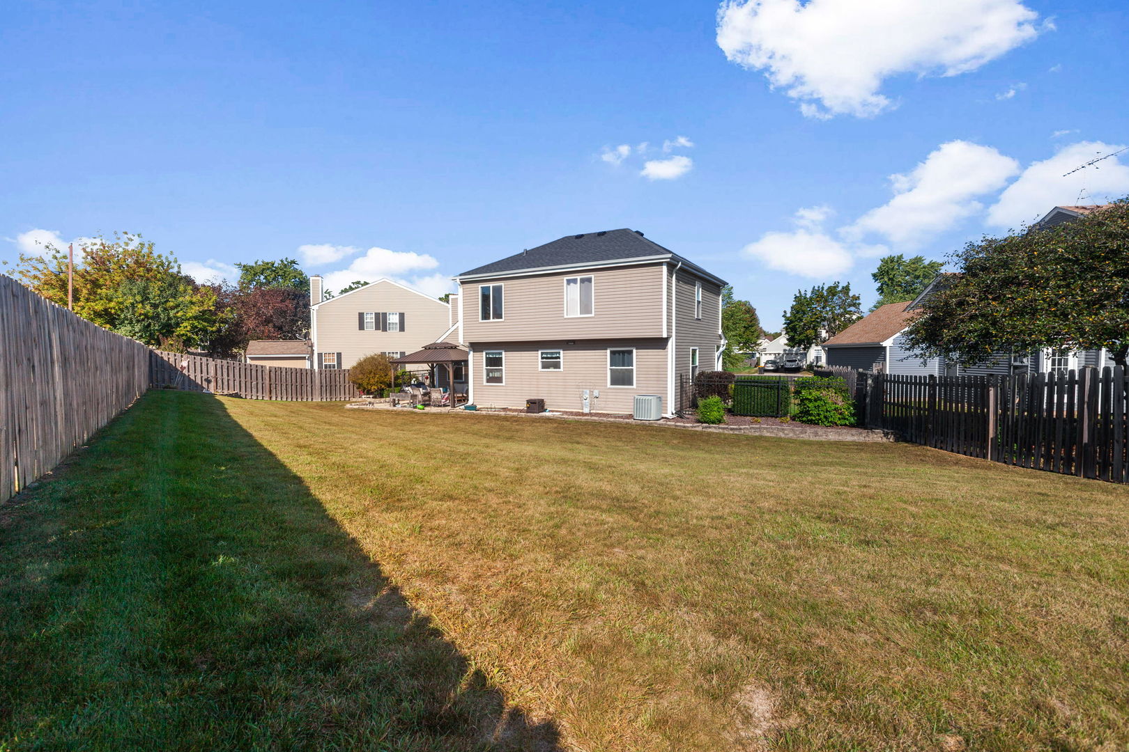 9 Arthur Court Streamwood, IL 60107 - Photo 18 of 21 a view of a house with a yard