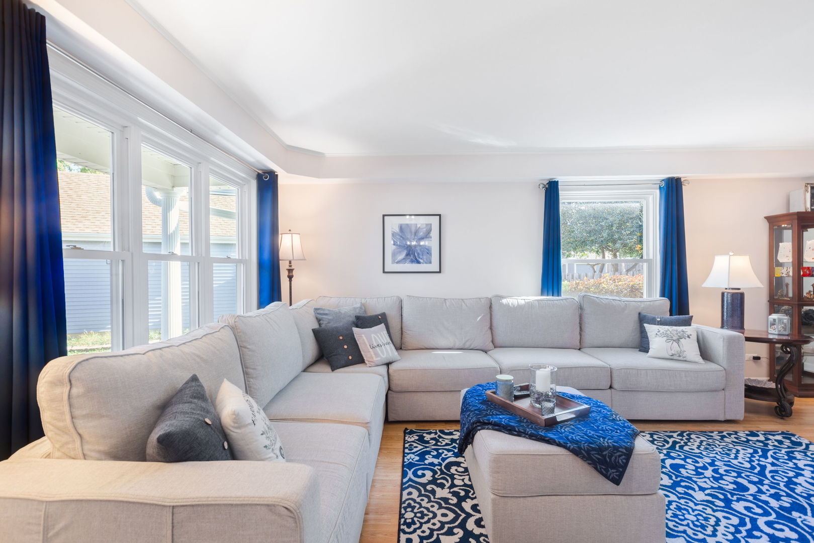 9 Arthur Court Streamwood, IL 60107 - Photo 2 of 21 a living room with furniture and a large window