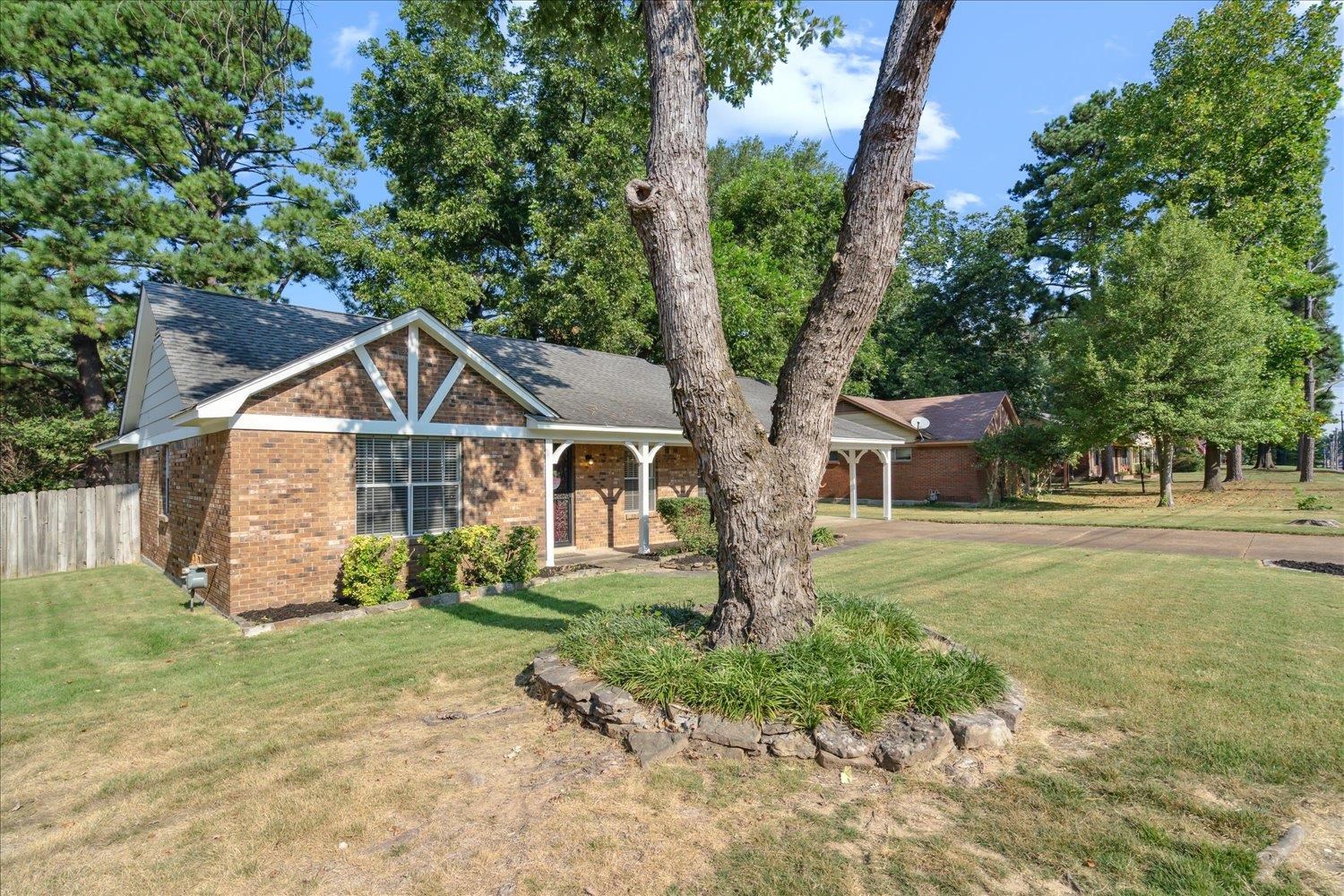 3093 Altruria Road Bartlett, TN 38134 - Photo 2 of 26 a front view of house with yard and green space