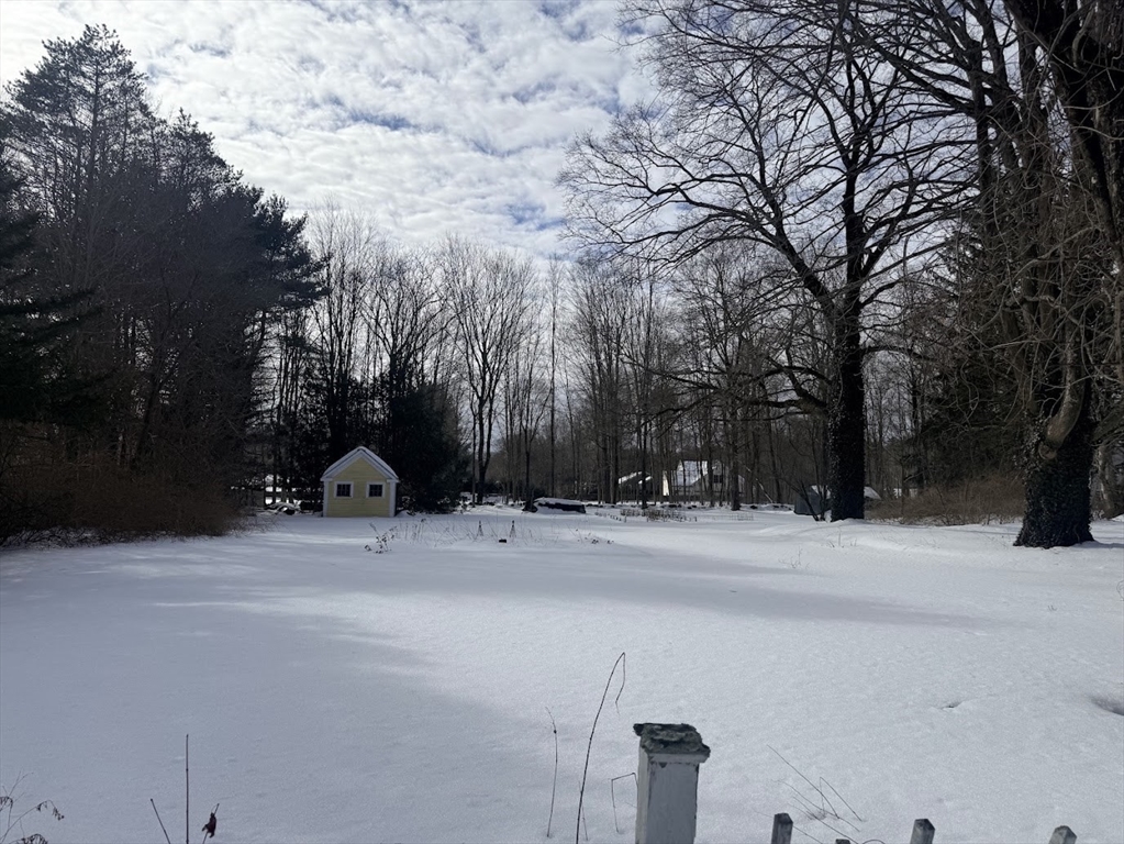 8 Maple Street Upton, MA 01568 - Photo 3 of 31