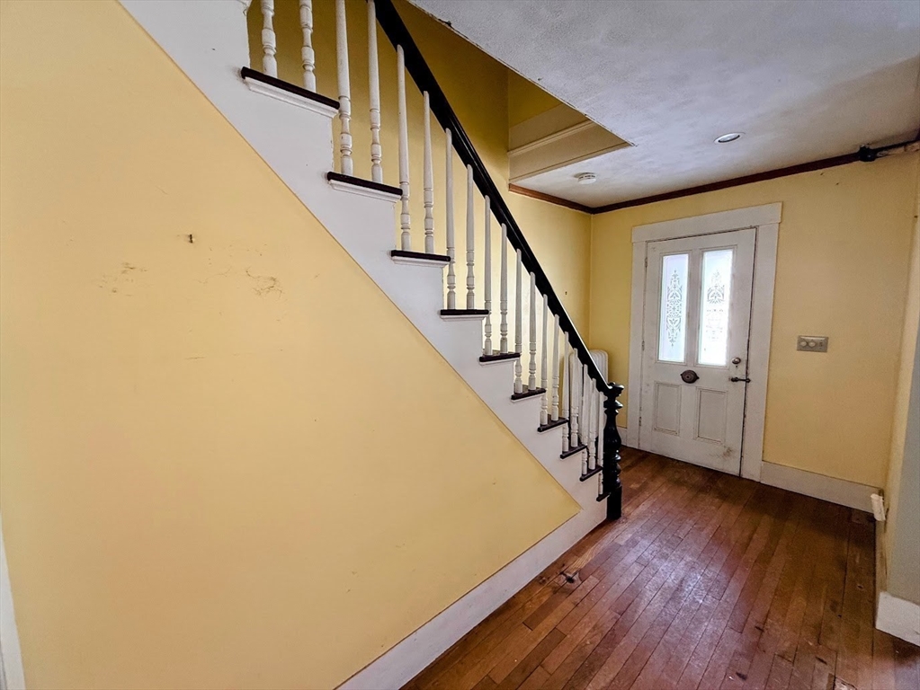 8 Maple Street Upton, MA 01568 - Photo 8 of 31