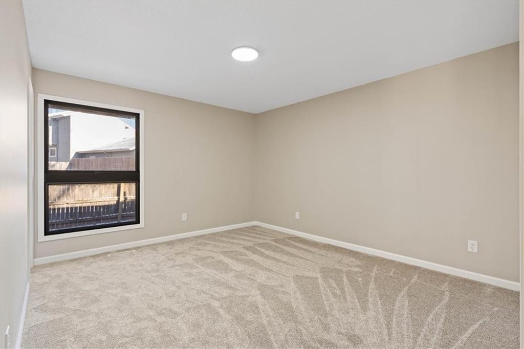 10854 Rosehill Road Overland Park, KS 66210 - Photo 15 of 32