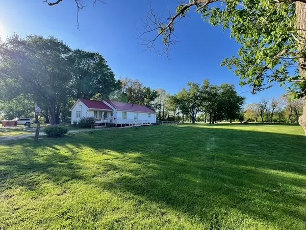 $150,000 | 335 Chestnut Street, Cowden, IL 62422