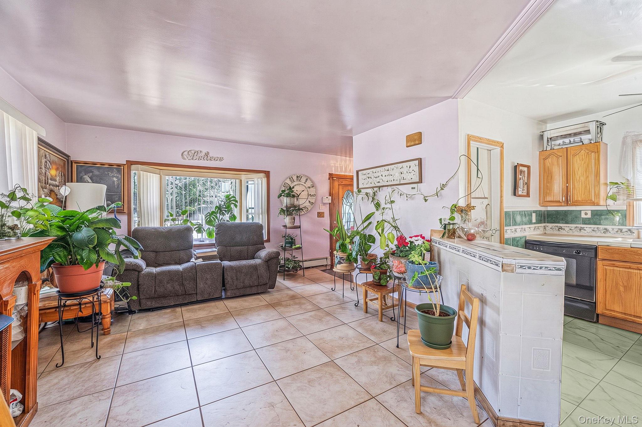 182 Commack Road Deer Park, NY 11729 - Photo 17 of 30 Gallery Image 17