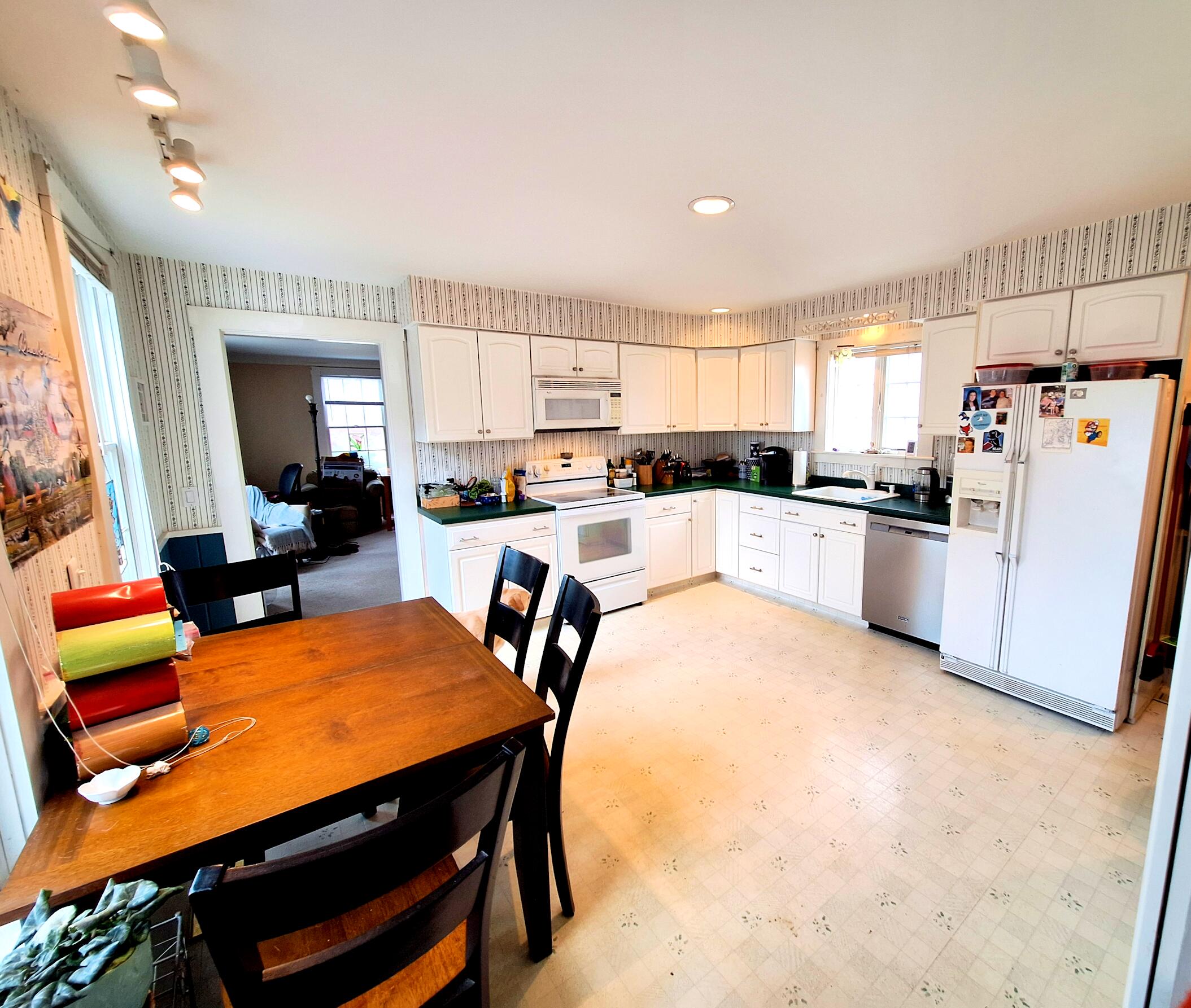93 Western Road Warren, ME 04864 - Photo 13 of 44 93 Western Road Kitchen 1h
