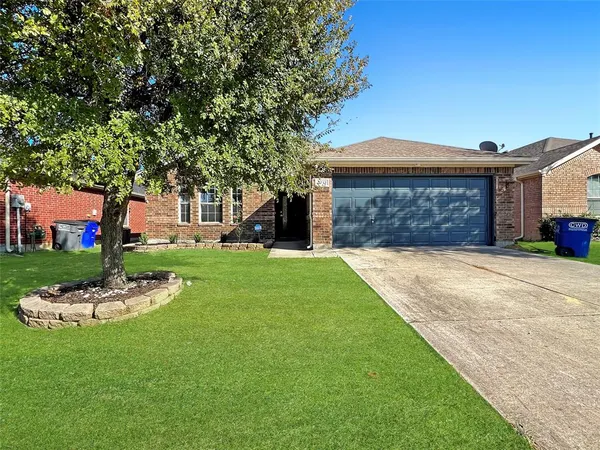 $395,000 | 2712 Dawn Spring Drive, Little Elm, TX 75068