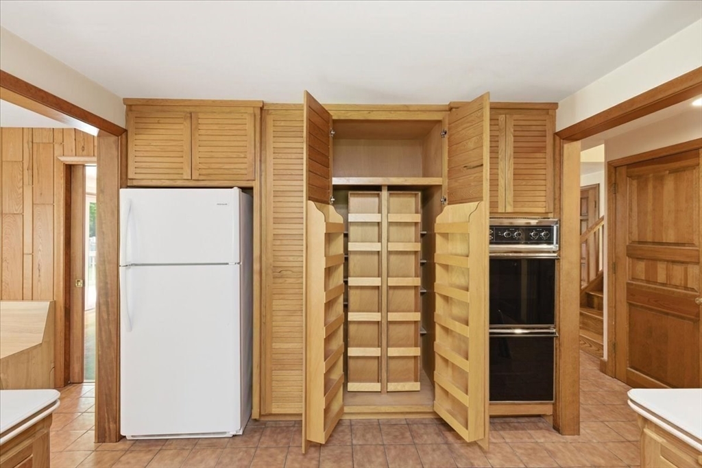 6 Hoover Road Norfolk, MA 02056 - Photo 10 of 42 Gallery Image 10