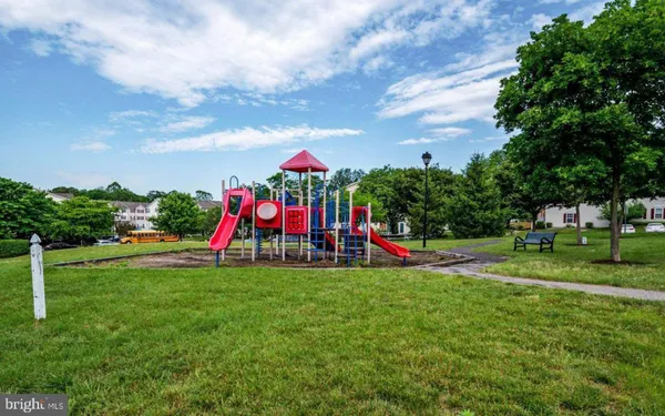 $2,600 | 1525 Fairbrook Court, Severn, MD 21144