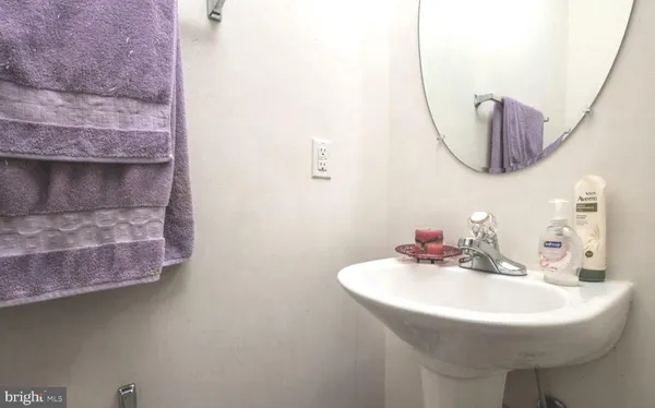 $2,600 | 1525 Fairbrook Court, Severn, MD 21144