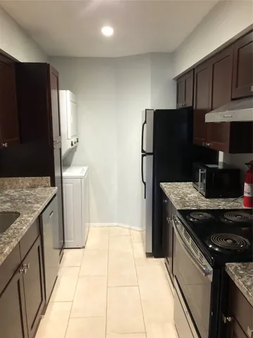 $1,425 | 18800 Egret Bay Boulevard, Unit 110, Webster, TX 77058