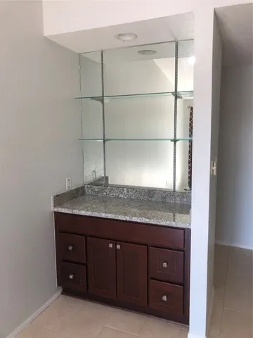 $1,425 | 18800 Egret Bay Boulevard, Unit 110, Webster, TX 77058