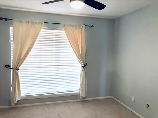 $1,425 | 18800 Egret Bay Boulevard, Unit 110, Webster, TX 77058