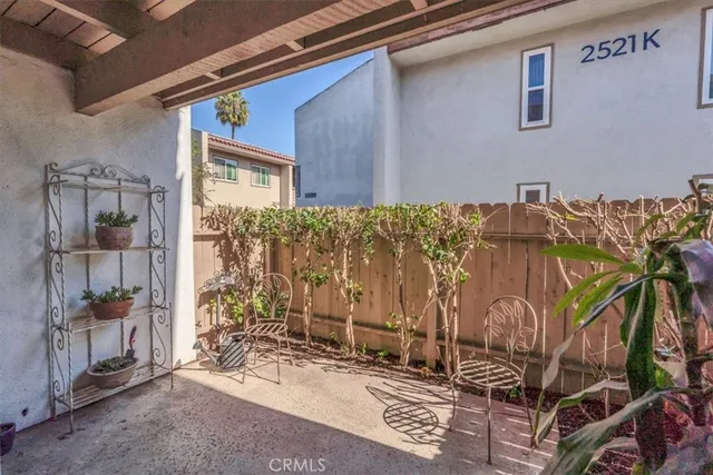 $499,000 | 2521 West Sunflower Avenue, Unit H2, Santa Ana, CA 92704