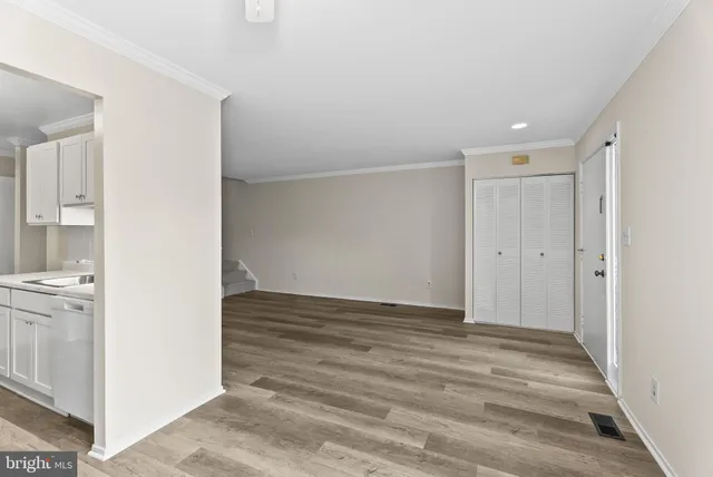 $300,000 | 9413 Penshurst Court, Gaithersburg, MD 20886