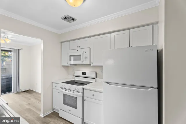 $300,000 | 9413 Penshurst Court, Gaithersburg, MD 20886