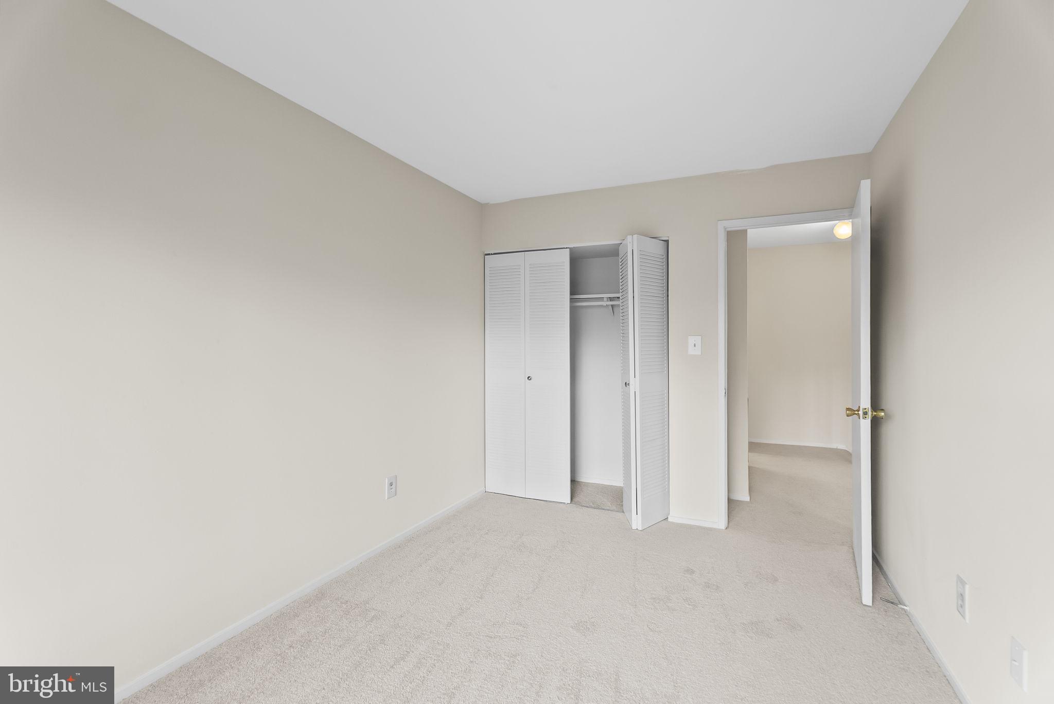 9413 Penshurst Court Gaithersburg, MD 20886 - Photo 21 of 32 a view of an empty room