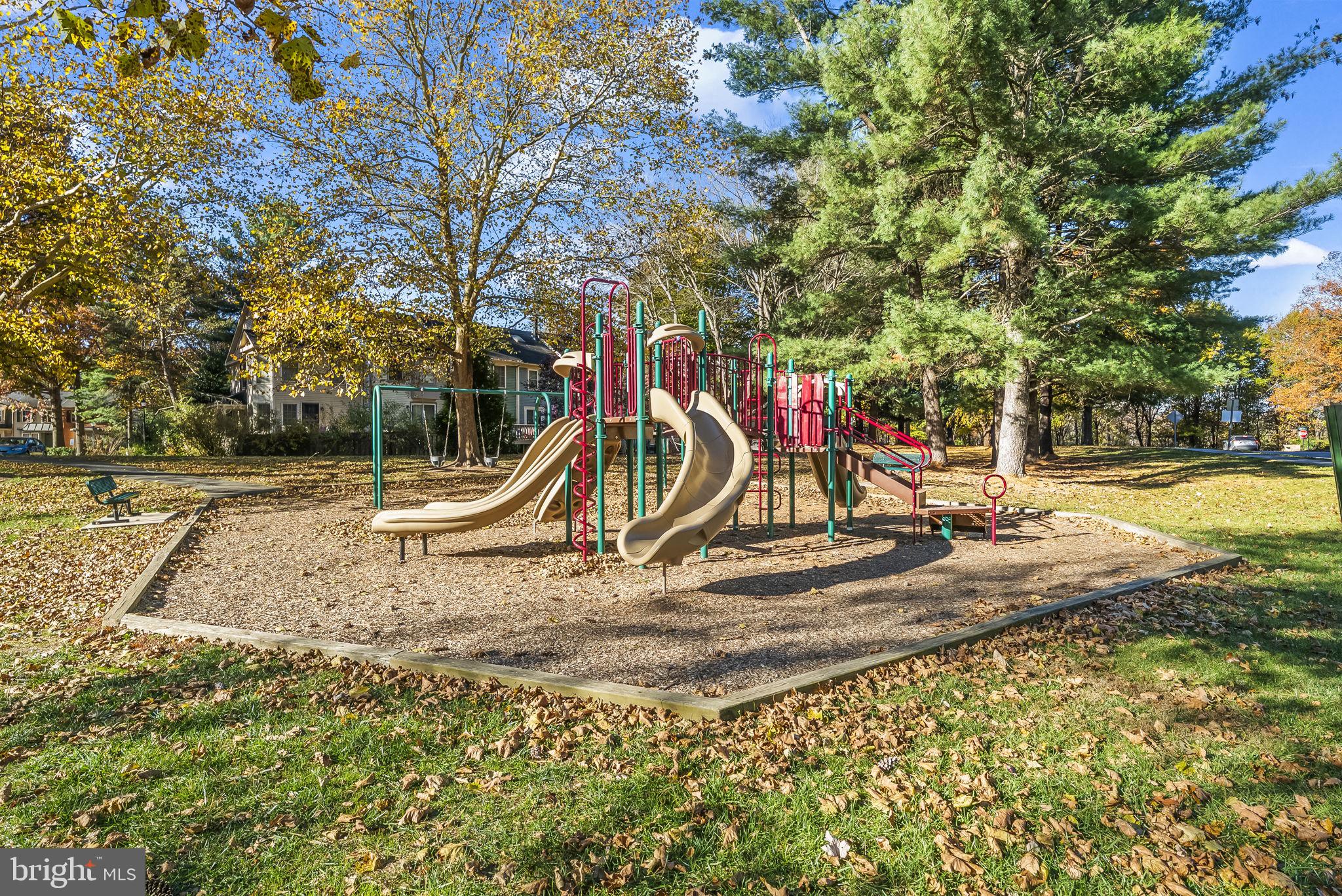 9413 Penshurst Court Gaithersburg, MD 20886 - Photo 32 of 32 a view of outdoor space with garden and entertaining space