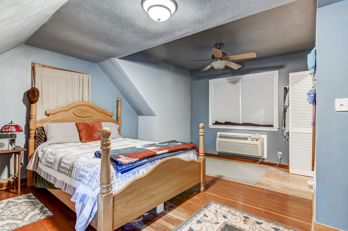 3243 South Palmer Street Springfield, IL 62703 - Photo 15 of 24