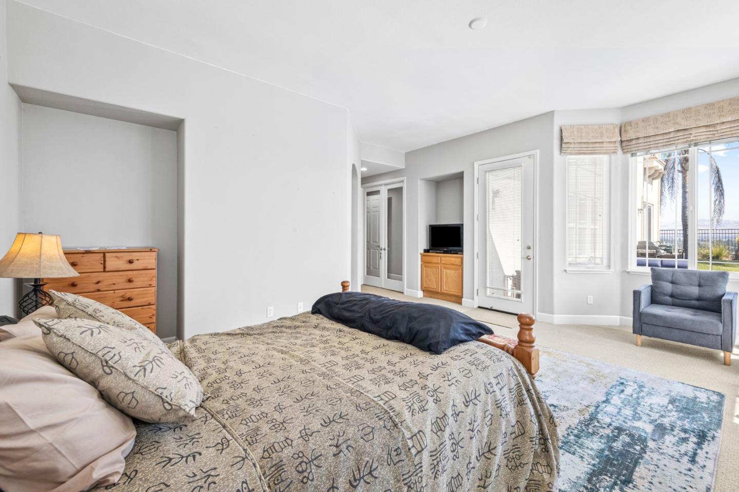 6850 Eagle Ridge Drive Gilroy, CA 95020 - Photo 14 of 51 a bedroom with a bed and couch