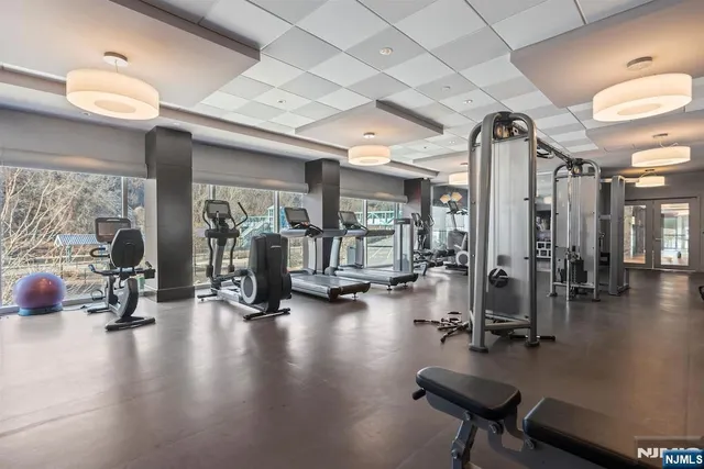 $1,279,888 | 800 Ave At Port Imperial, Unit 821, Weehawken, NJ 07086