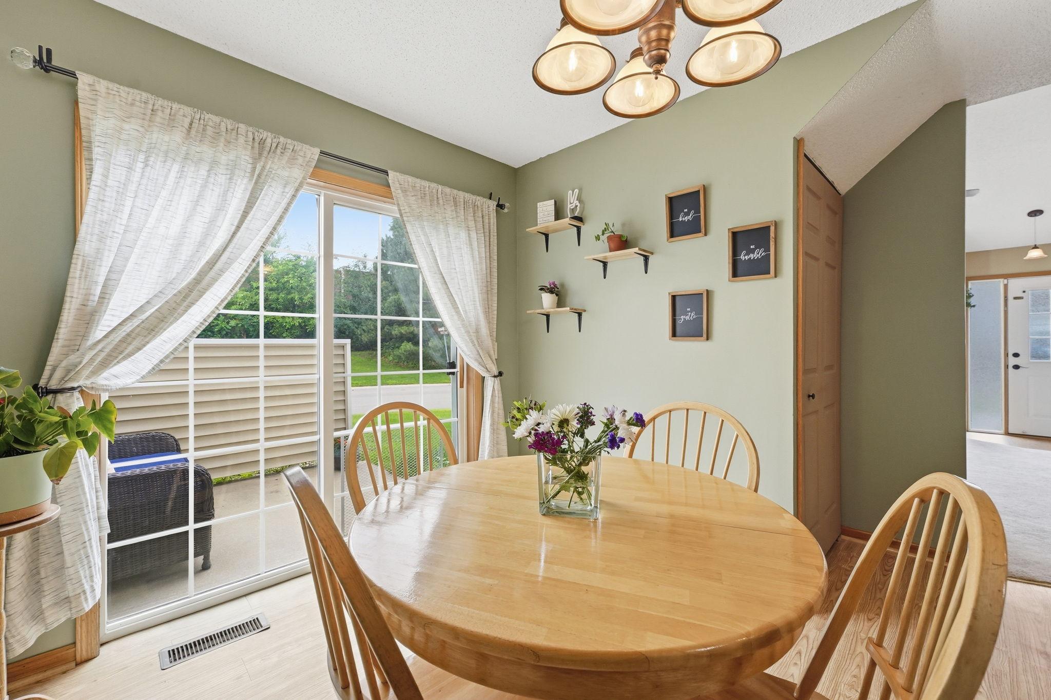 2222 Boulder Pointe Shakopee, MN 55379 - Photo 11 of 30