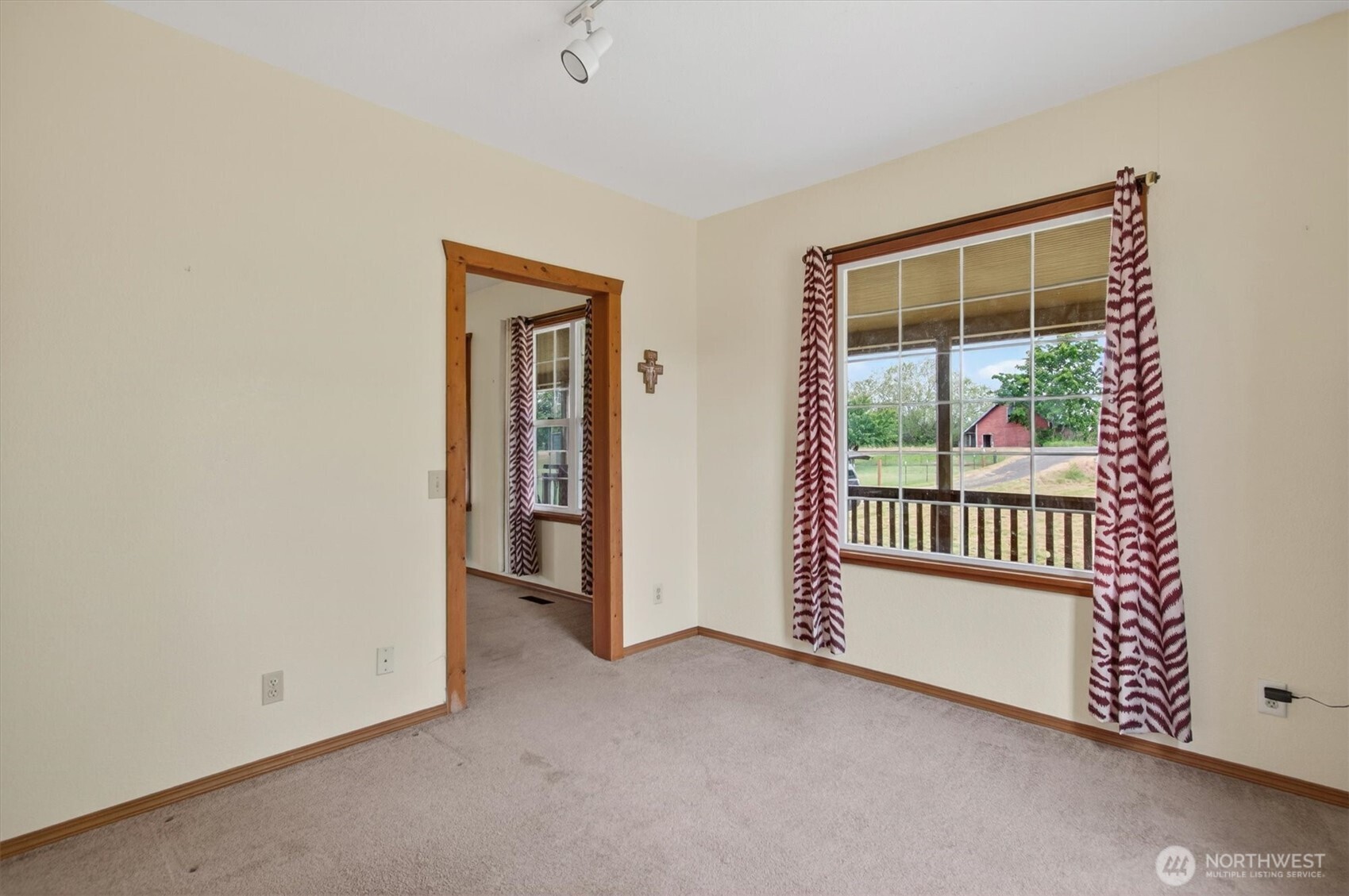 95 West Birnie Slough Road Cathlamet, WA 98612 - Photo 17 of 40